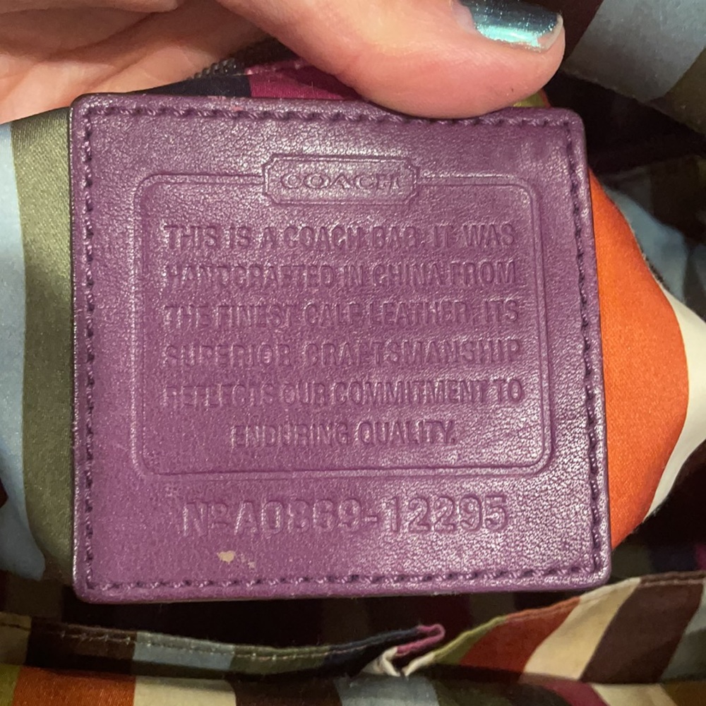 Y2K Coach Francine bag in purple patent leather - Picture 15 of 16
